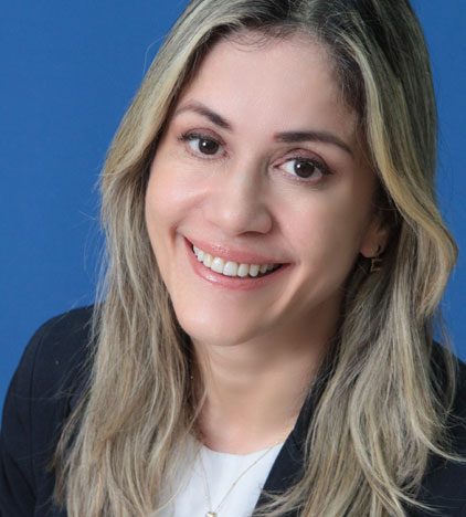 Directora Karen Lacota